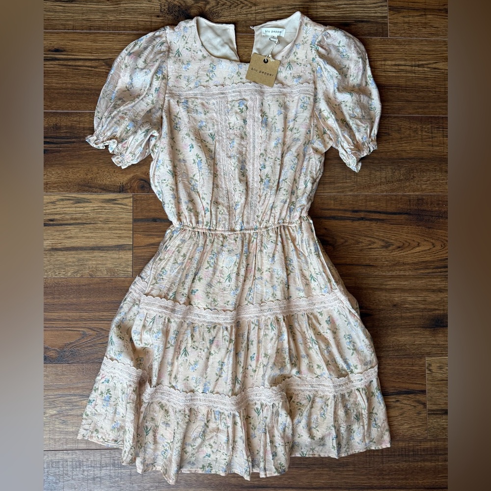 Floral Puff Sleeve Dress Small